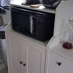 La Petite Maison Bosroumois